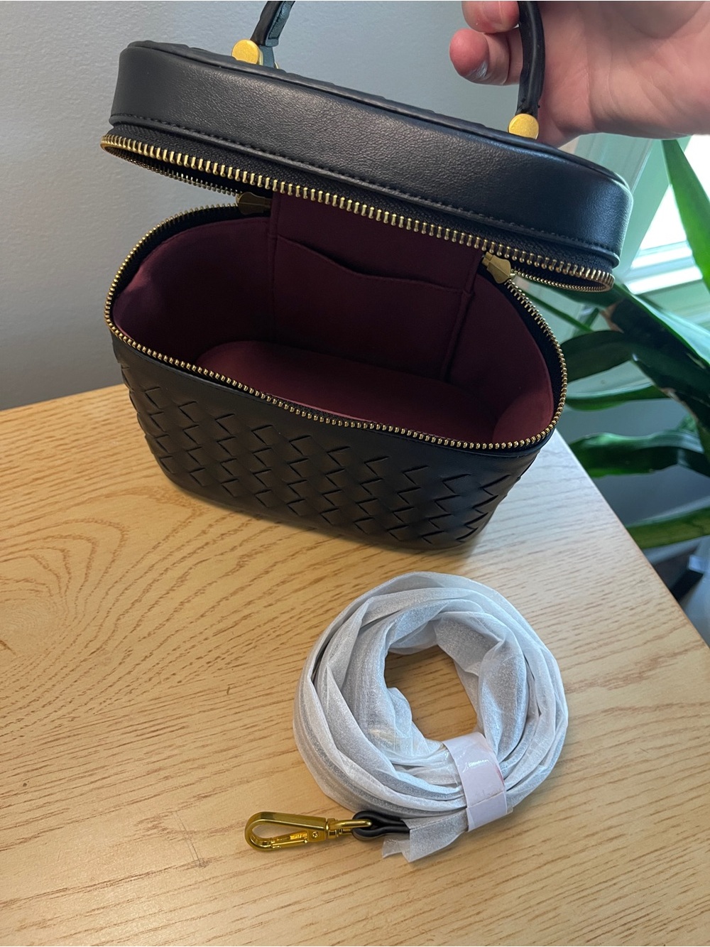 Black Woven Mini Train Case Handbag with Removable Crossbody Strap - Picture 4 of 5